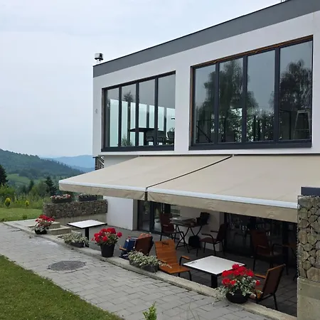 Zveniv Resort